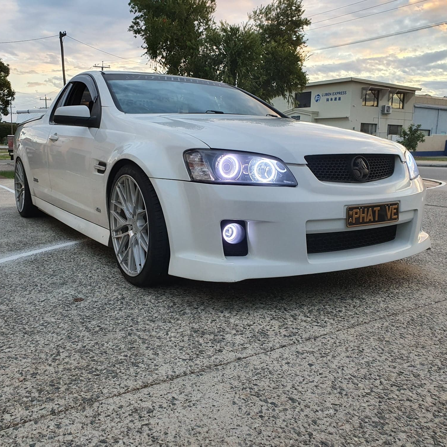 Holden VE Series 1 Headlights White Angel Eyes